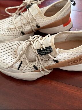 Sorel Cream and Tan Women's Sneakers